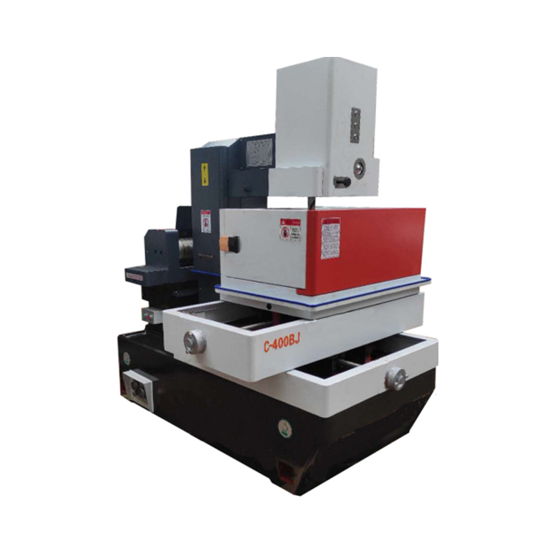 DK7740 C-Type résistant aux interférences CNC Wire EDM Machine de coupe à vitesse moyenne